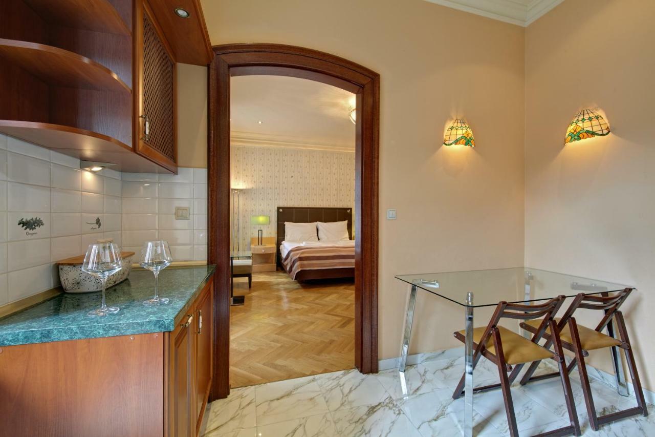 Apartamenty Tessa Jagiellonska كاتوفيتسه المظهر الخارجي الصورة